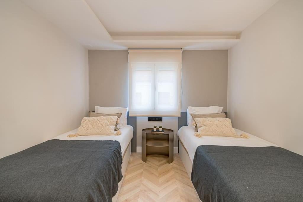 마드리드 Puerta Del Sol 3Br 3Bh 아파트 외부 사진